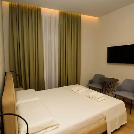 Zeneli Szálloda Vlora